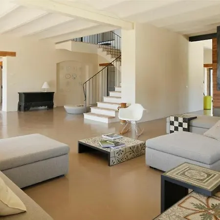 Sleeps 10 Pool Wifi Filottrano